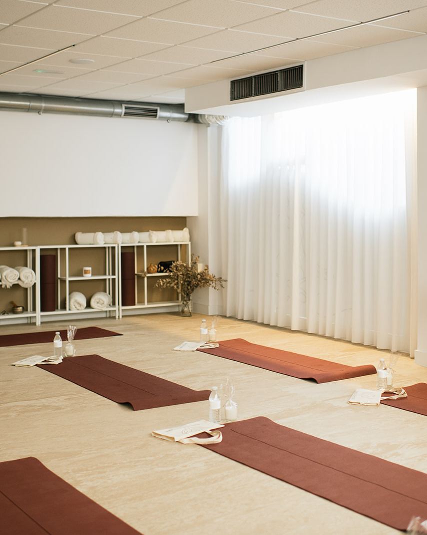 Sala de movimiento consciente de Clínica Meraki en Melilla