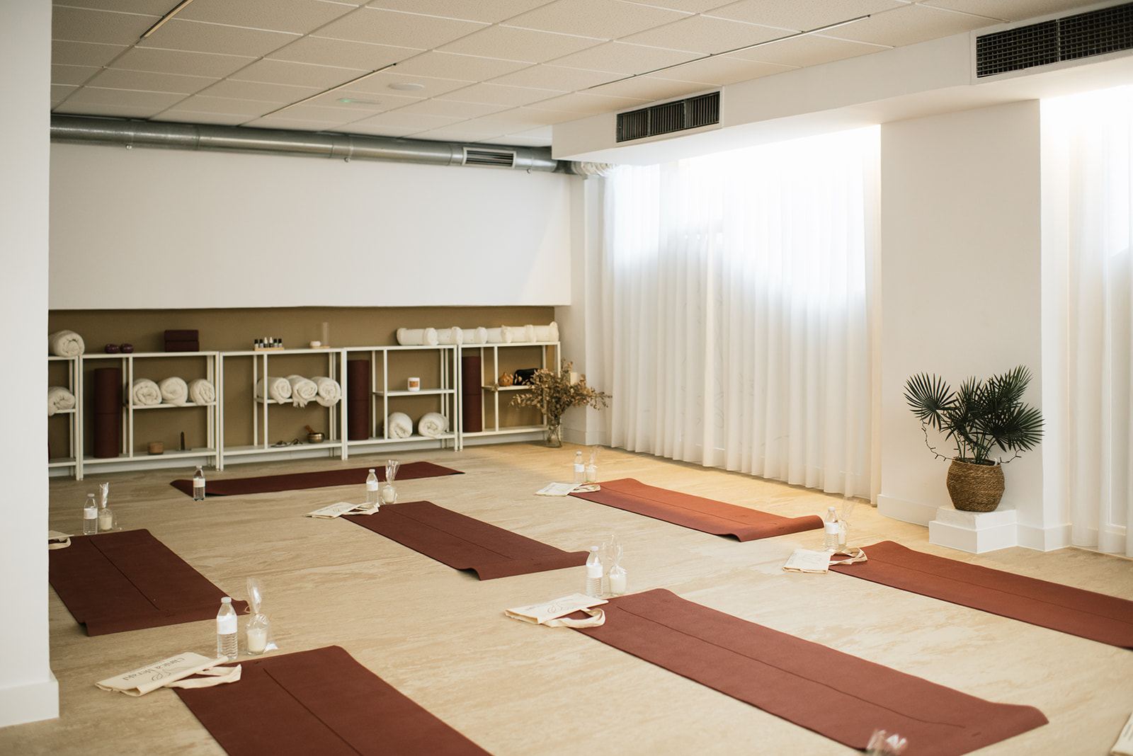 Sala de movimiento consciente de Clínica Meraki en Melilla